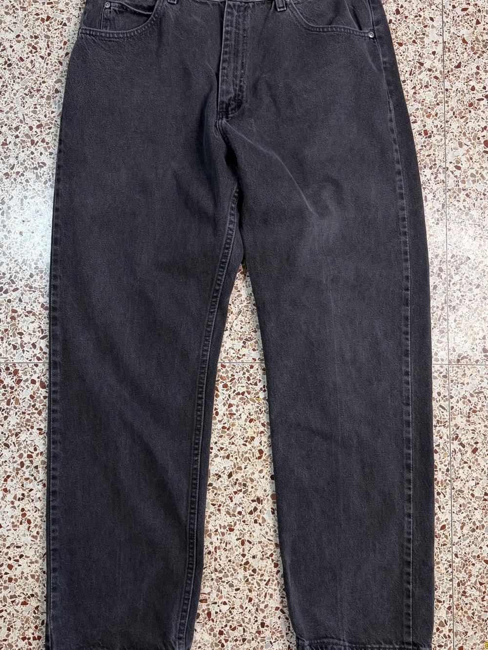 Vintage Wrangler Authentic Jeans‎ Relaxed Fit Black Denim Mid Rise Men's 36x32"